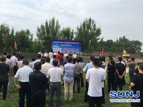 淄博市农机事业服务中心召开全市秸秆精细还田与小麦宽带播种生态沃土装备技术演示现场
