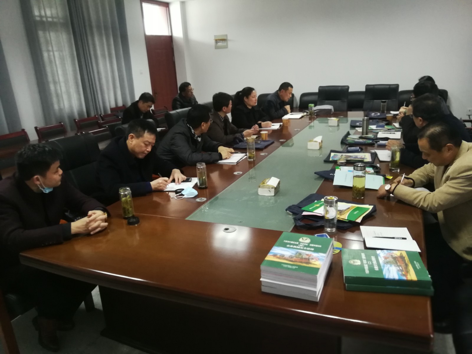 座谈学习交流会.jpg