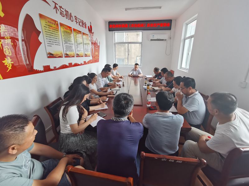 李锐.jpg